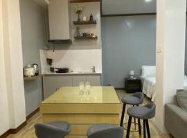 Balai ni Atan - relaxing studio unit near airport，位于桑托斯将军城的酒店