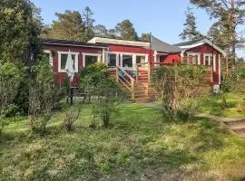 3 Bedroom Cozy Home In Mönsterås