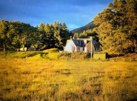 Glenfeshie Hostel，位于Insh的酒店
