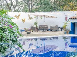 Hotel Aeropuerto，位于阿拉胡埃拉的酒店