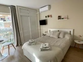 Estudio Boutique en Benalmádena, Recepción 24 horas, Piscinas