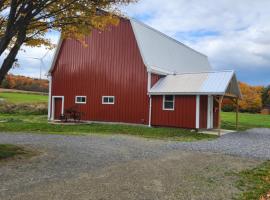 The Stable at Windmill Ridge Farm，位于Fredonia的农家乐