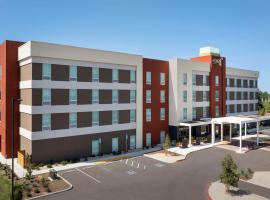 Home2 Suites By Hilton Clovis Fresno Airport，位于克洛维斯的酒店