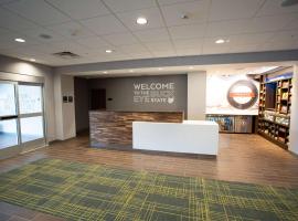 Hampton Inn & Suites St Clairsville, Oh，位于圣克莱尔斯维尔的酒店