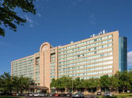 Hilton Fairfax, Va，位于费尔法克斯Manassas Regional (Harry P. Davis Field) - MNZ附近的酒店