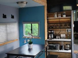 Shroom life farm Chicken shack，位于北迈尔斯堡的露营地