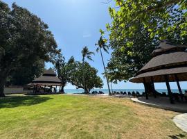 Beach Bungalow at Lanta Resort，位于高兰的酒店