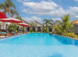 Favorit Exclusive Villa & Bungalow，位于珀尼达岛的酒店