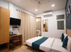 Hotel Lyf Corporate Suites Meera Bagh，位于新德里西德里的酒店