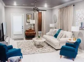 Country Cottage - Broussard