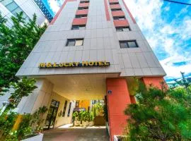 Mnlucky Hotel