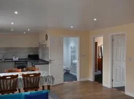 4 Woodyard Cottages, 2 Bedroom with free parking.