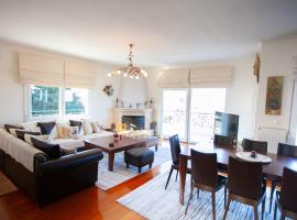 Rodon Apartment with Great View, Sauna and Jacuzzi，位于里托楚伦的带热水浴缸的酒店