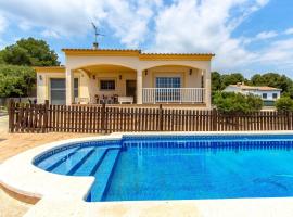 Catalunya Casas Cozy Costa Dorada with private pool, 3km to beach，位于埃勒凡达尔的酒店