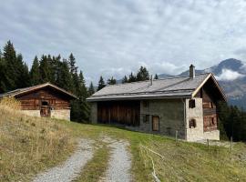 Tech-Free Haven - Acla Sissi - Lenzerheide，位于瓦尔贝拉的酒店