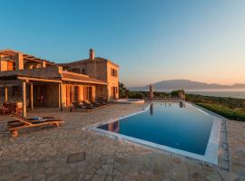 Elegant Zante Villa - Villa Divas - 6 Bedrooms - Infinity Pool - 100 Metres To The Sea - Short Drive To Agios Nikolaos，位于Korithion的酒店