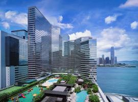 香港君悦酒店，位于香港海港中心附近的酒店