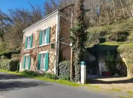 Maison troglodytique avec WiFi, barbecue et cheminée - FR-1-410-156