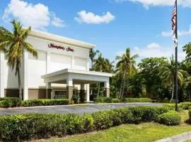 Hampton Inn & Suites Naples South