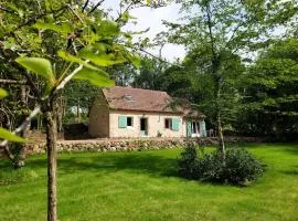 Gîte paisible, tout confort avec grand terrain, garage, Wi-Fi, proche du Mans et de la vallée du Loir - FR-1-410-394