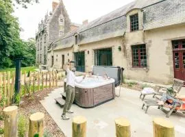 Château historique avec jardin, spa et salle de sport, idéal pour séminaires ou séjours détente - FR-1-426-516