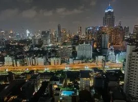 Affordable Serviced Apartments in Nana Omni Tower - Prime Sukhumvit location
