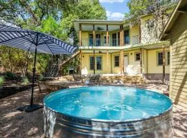 Urban Cowboy Villas - Heart of 704