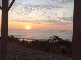 Ayampe Kachalotes, Beach house, The best view，位于阿亚姆佩的酒店