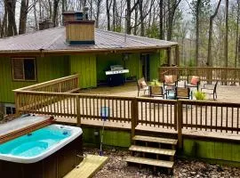 Unique Octagon Ski Lodge in State Park w/ Hot Tub