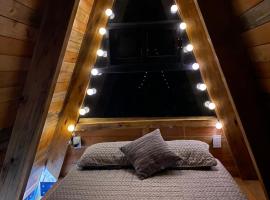 Cabañas Alpina, romántica y acogedora a 10 minutos del centro，位于迪坡斯特兰的酒店