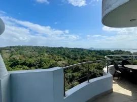 10G Perfect 2 Bedroom with Ocean and Jungle Views