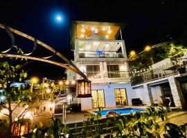 Under the Stars 2 bedroom apartment，位于Diego Martin的酒店