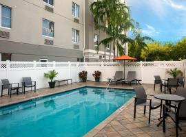Four Points by Sheraton Fort Lauderdale Airport - Dania Beach，位于达尼亚滩的酒店