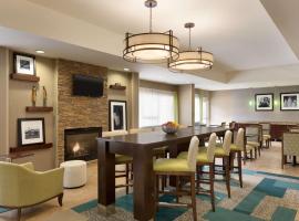 Hampton Inn Denville-Rockaway-Parsippany，位于登维尔的酒店