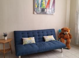 Gillian's Home，位于Kampong Rampayan的酒店