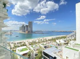FIVE Palm Resort - Luxury 2BR - Sea View，位于迪拜棕榈岛亚特兰蒂斯火车站附近的酒店