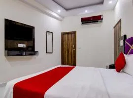 OYO Flagship Hotel Blink Inn Near Dashrath Puri Metro Station