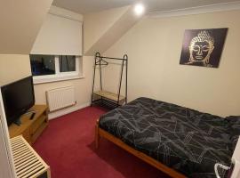 Room 4 - Chassagne Guest House，位于Church Coppenhall的住宿加早餐旅馆