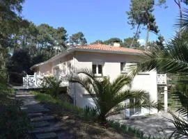 Spacieuse villa familiale avec terrasses à 500m du Bassin - FR-1-736-21