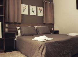 Fazenda em Itapetininga, Paz, Descanso e Piscinas (com WiFi)，位于伊塔佩蒂宁加的酒店