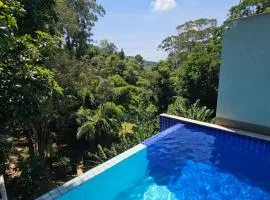Casa no pé da Serra da Cantareira