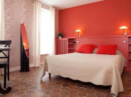 Hotel du Saumon, Verneuil sur Avre，位于阿夫尔和伊通韦尔讷伊的酒店