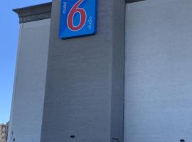 Motel 6-Lincoln, NE - Airport，位于Lincoln Airport - LNK附近的酒店