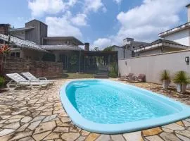 Casa com churrasq, piscina e Wi-Fi em Criciuma SC