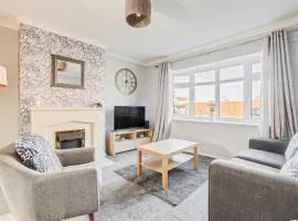 Comfy Home Ideal for Groups - Free Parking