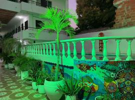 Hotel Cabañas DE TOLU，位于托卢的酒店