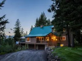 Wyoming Cabin with Hot Tub and Mountain-View Deck