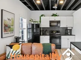 Housepitality - The City View Suite