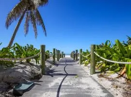 Beachfront Bonita Springs Condo with Balcony