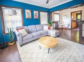 Sunny Retreat near San Diego Zoo, Beach & Downtown